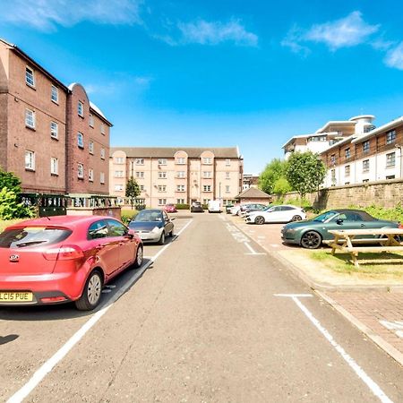 Guestready - Stylish Apt W/ Parking Near EDI Buitenkant foto
