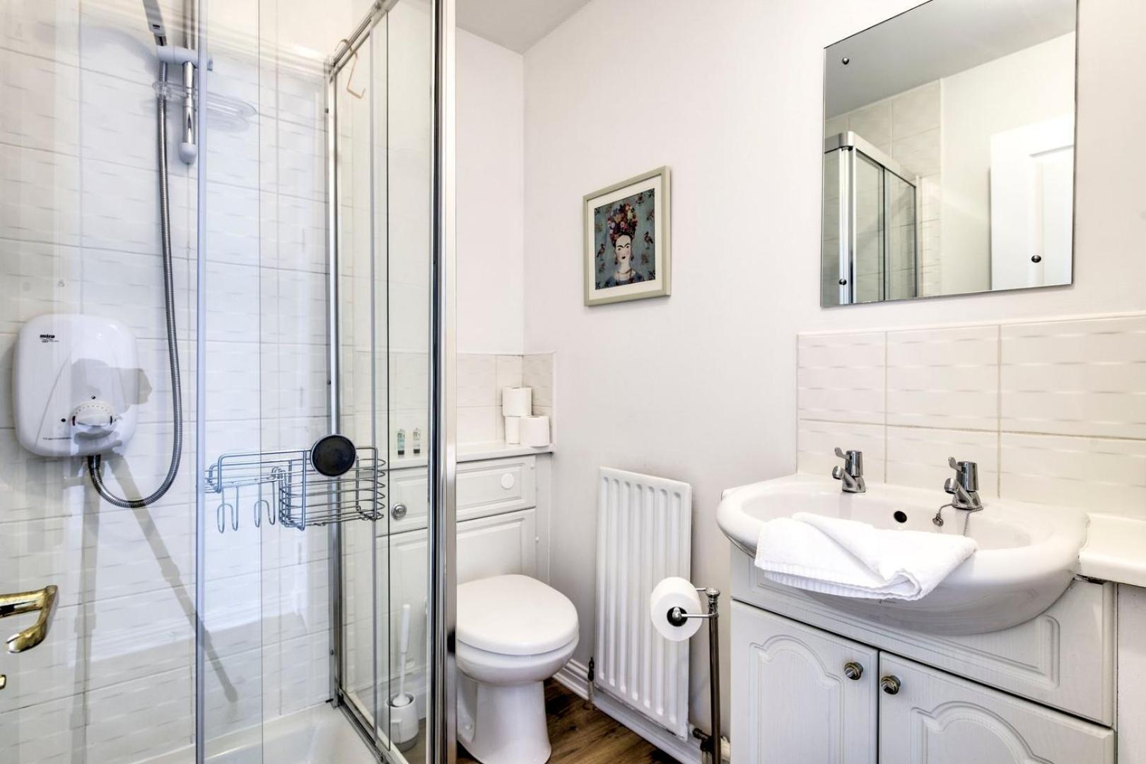 Guestready - Stylish Apt W/ Parking Near EDI Buitenkant foto